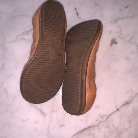 Lands’ End Ballet Flat Shoe - Picture 5 of 7